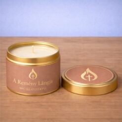 A Remény Lángja - NFC Illatgyertya (Vanília és Fa)